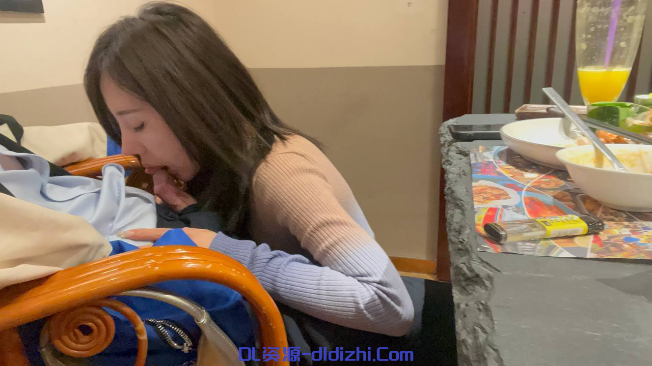 真大神「宝马哥BMWZ」1号女主长腿美乳微露脸母狗，《饮尿，吞精，肛交》土豪的极品人形母狗！（21V+86P） 1.54GB