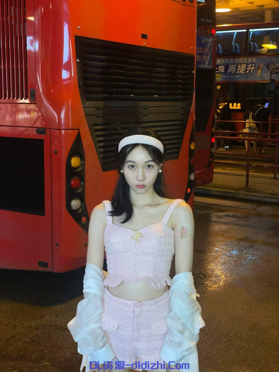 【S级泄密】上海高颜值舞蹈生跟富二代男友的性爱视频流出,露脸口交插入,自己骑乘各种姿势被大屌疯狂的抽插太爽了13V 444.7MB