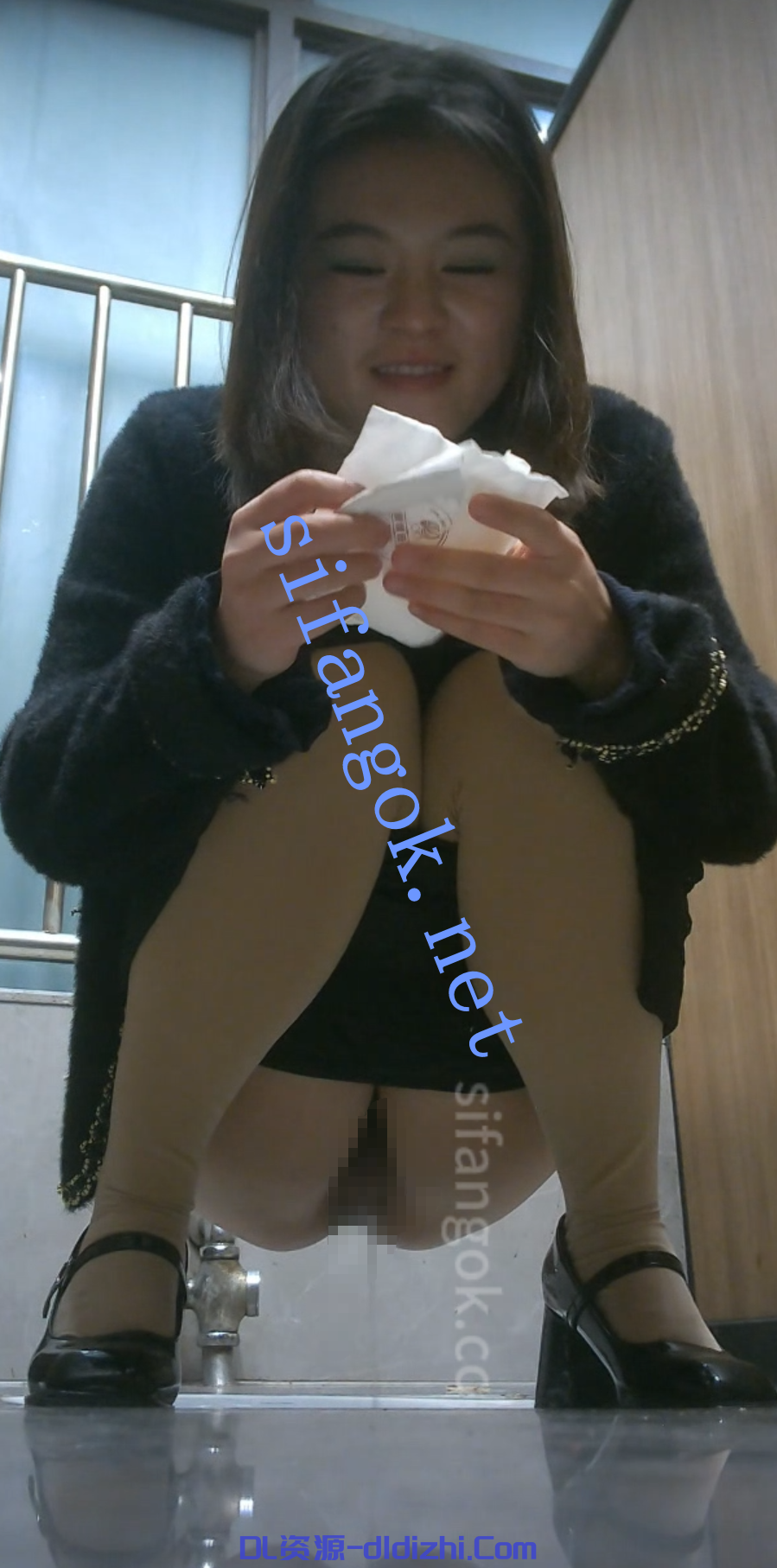 【顶级厕拍12】高级写字楼厕拍女神们上厕所 1.16GB