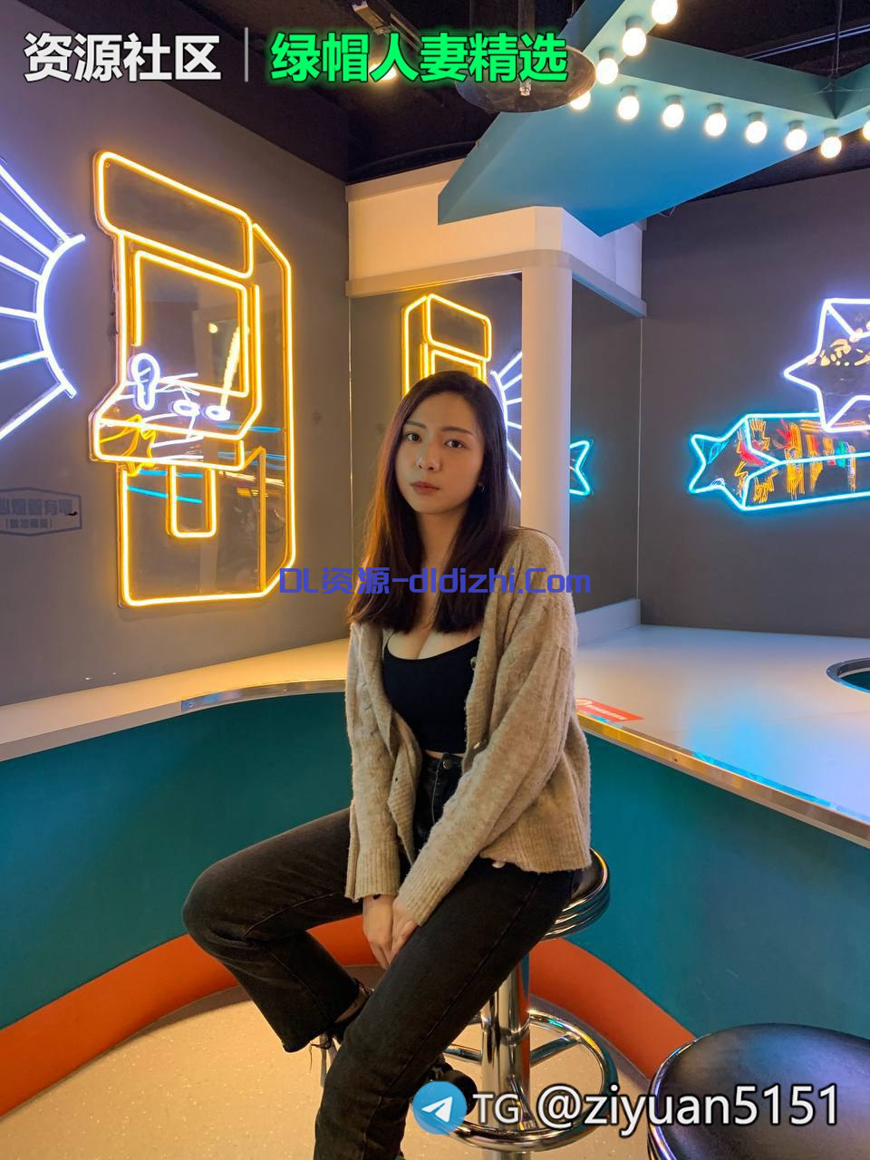 【前男友泄露】23岁极品身材E乳完美露脸台妹，这样的女人，两个大奶骑乘一晃一晃的，谁受的了，完全顶不住 157MB